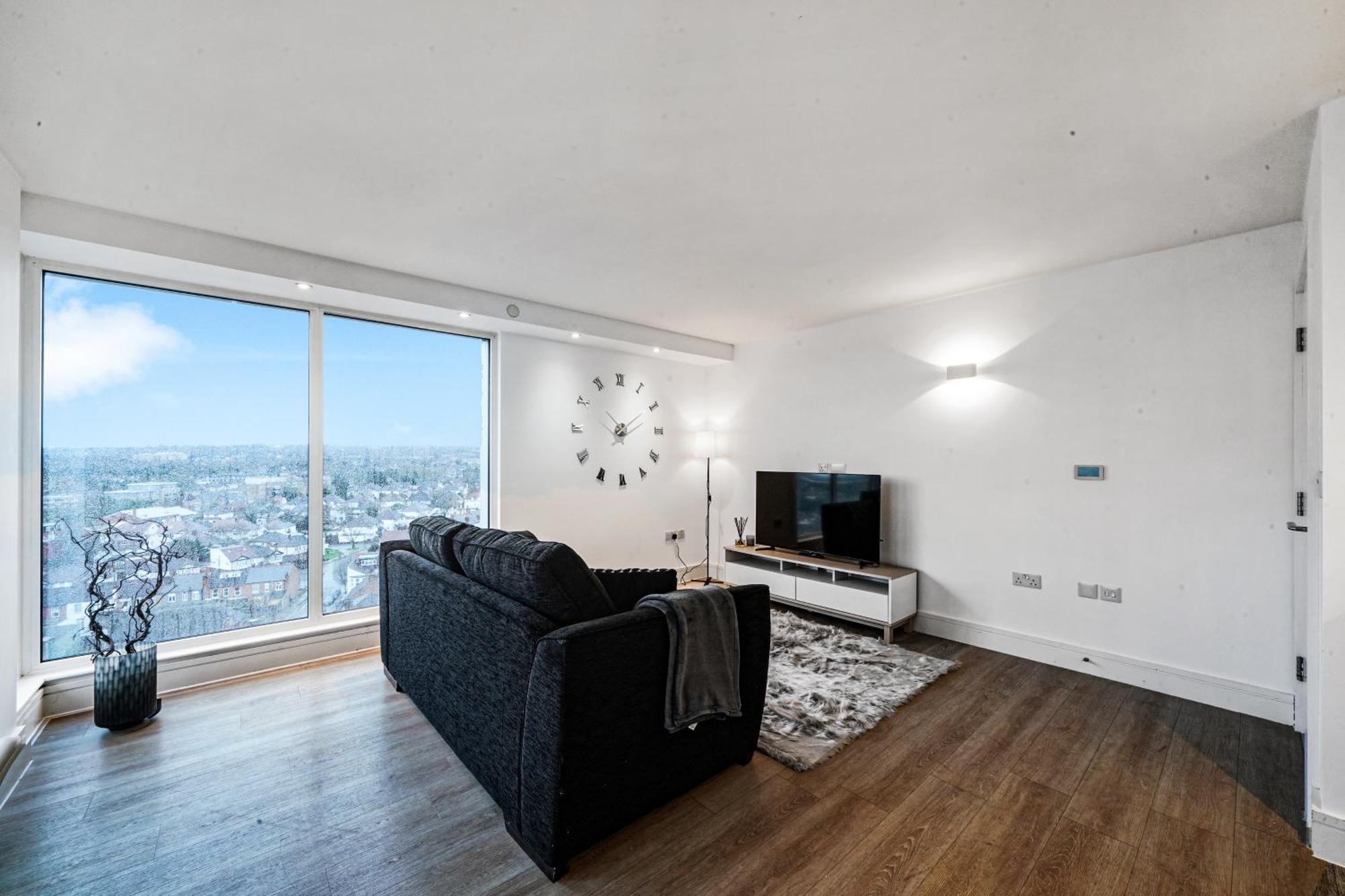 Luxury Apartment With Stunning Views On 10Th Floor Edgware Extérieur photo